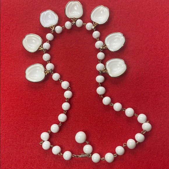 Vintage Trifari Milk Glass Beaded Apples and Gold Tone Necklace